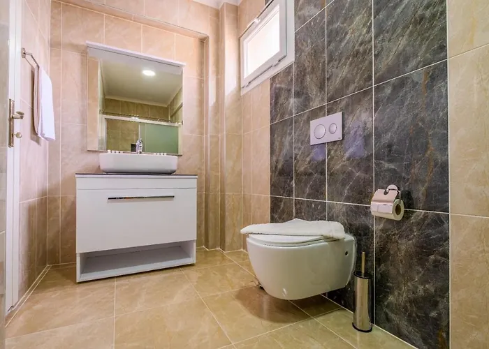 Villa Infinity Lily 1