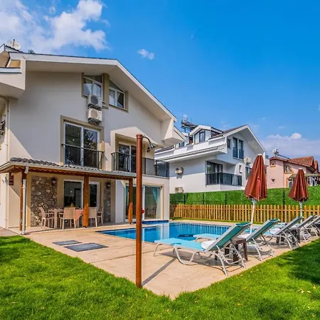 Infinity Lily 1 Вилла *