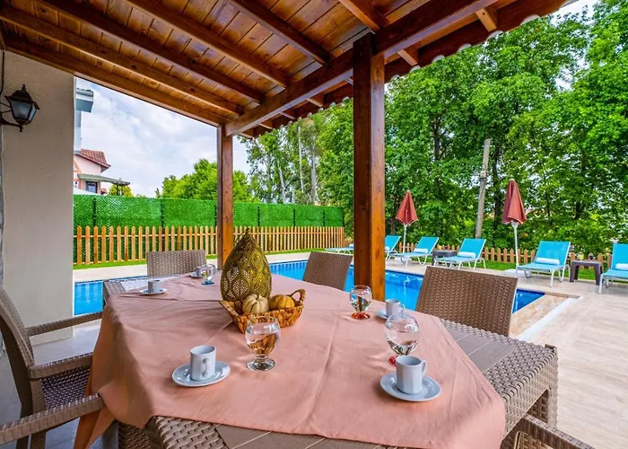 Infinity Lily 1 Фетхие