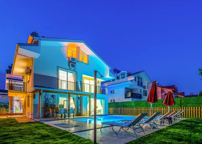 Vila Infinity Lily 1